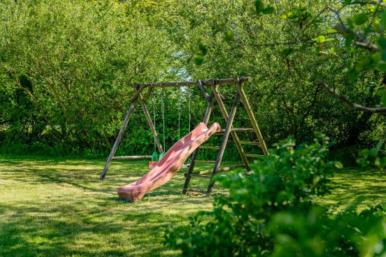 Alte Schule Unter Reet- Klassenzimmer Tumlauer Koog Экстерьер фото